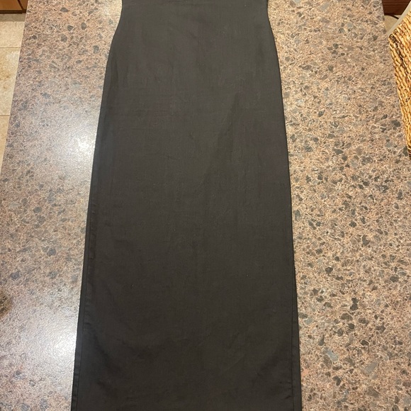 Zara Elegant raw edge Black Strapless Dress - Picture 2 of 8